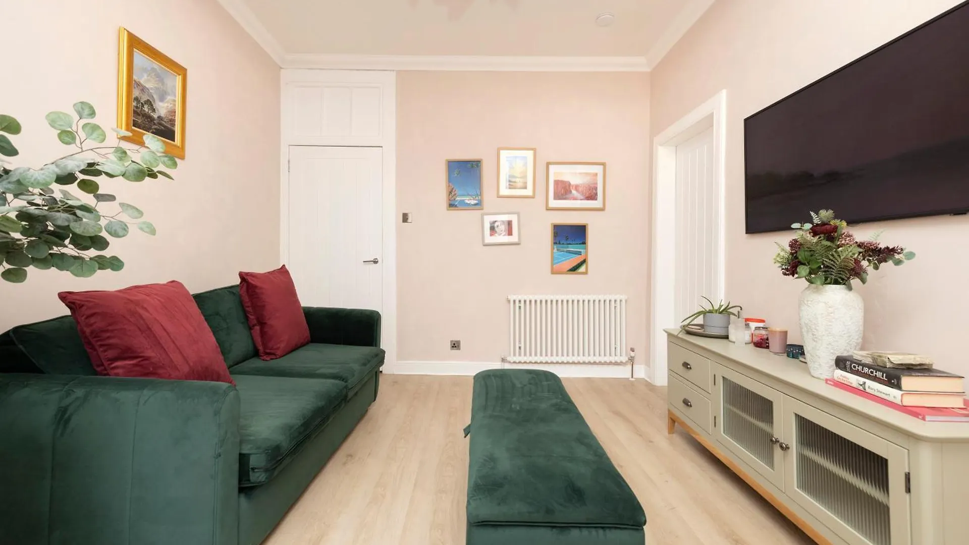 Elegant Apartment With Castle View Edimburgo 0*,  Regno Unito